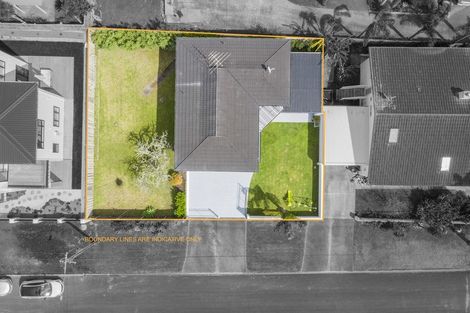 Photo of property in 3 Mirwill Road, Rothesay Bay, Auckland, 0630