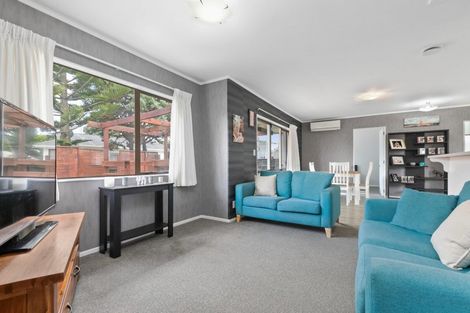 Photo of property in 247 Gravatt Road, Papamoa Beach, Papamoa, 3118