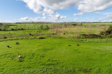 Photo of property in 54 Lake Road, Horsham Downs, Hamilton, 3281