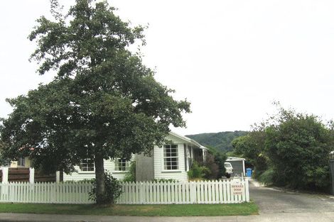 Photo of property in 65 Hillside Drive, Maoribank, Upper Hutt, 5018