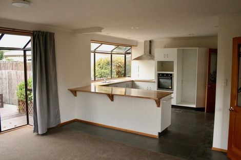 Photo of property in 3a Juniper Place, Burnside, Christchurch, 8053