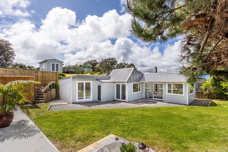 Photo of property in 3b Kowhai Street, Otaki Beach, Otaki, 5512