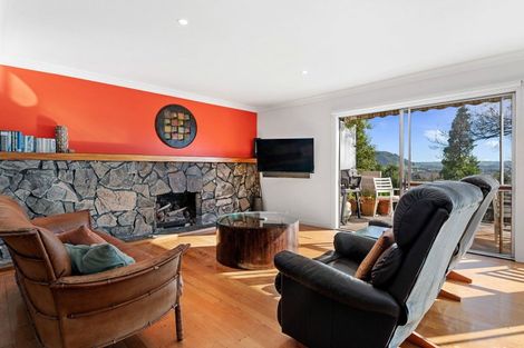 Photo of property in 5 Naera Place, Kawaha Point, Rotorua, 3010