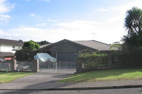 Photo of property in 33 Radiata Lane, Chatswood, Auckland, 0626