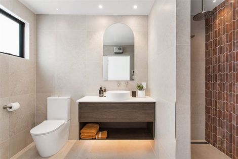 Photo of property in 2/39 Webb Street, St Albans, Christchurch, 8014