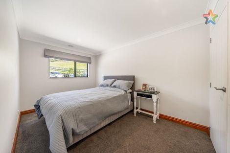 Photo of property in 60 Kakariki Way, Whitemans Valley, Upper Hutt, 5371