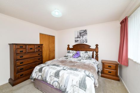 Photo of property in 4/64 Albert Street, Palmerston North, 4414