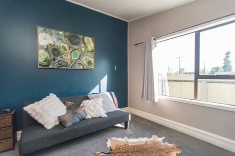 Photo of property in 24 Queen Street, Pareora, 7912