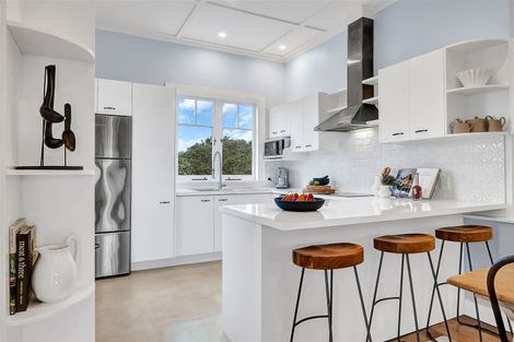 Photo of property in 67 Verran Road, Birkenhead, Auckland, 0626