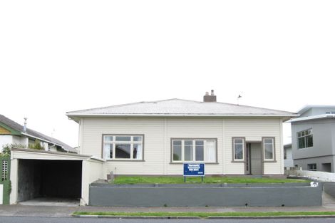 Photo of property in 6 Princes Street, Fitzroy, New Plymouth, 4312