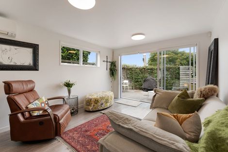 Photo of property in 355c Maunganui Road, Mount Maunganui, 3116