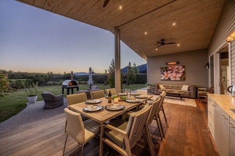 Photo of property in 21 Sam John Place, Lake Hawea, 9382