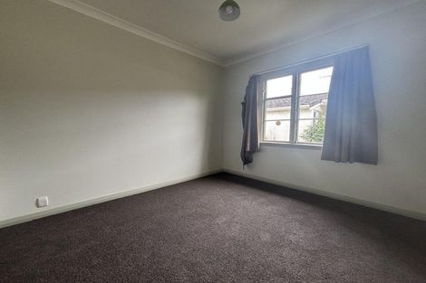 Photo of property in 17 Wallath Road, Westown, New Plymouth, 4310
