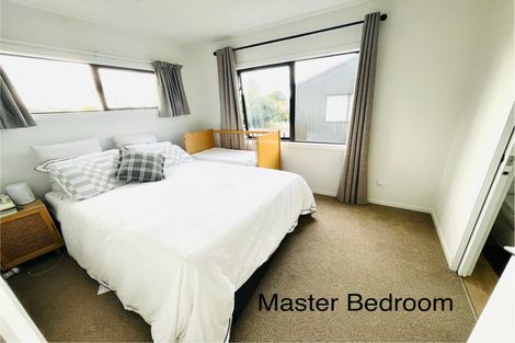 Photo of property in 6/4 Harry Ward Place, Henderson, Auckland, 0610