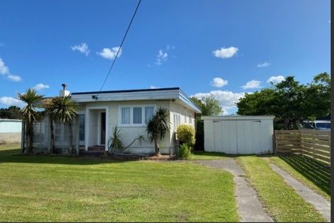 Photo of property in 5 Edinburgh Terrace, Foxton Beach, Foxton, 4815