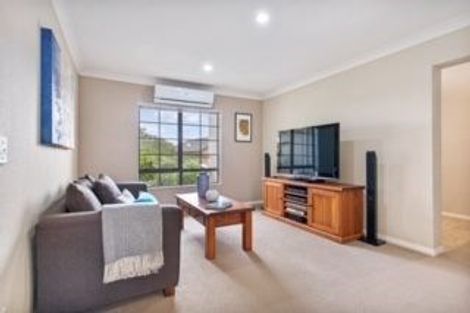 Photo of property in 3 Gordal Place, Flat Bush, Auckland, 2016