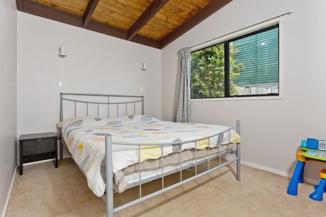 Photo of property in 9 Danbury Drive, Torbay, Auckland, 0630
