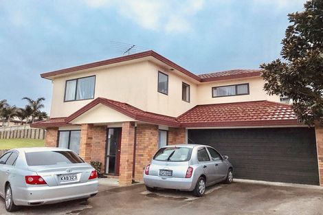 Photo of property in 51 De Havilland Drive, Goodwood Heights, Auckland, 2105