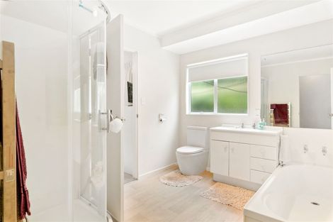 Photo of property in 299b Glengarry Road, Glen Eden, Auckland, 0602