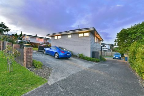 Photo of property in 114 Weatherly Road, Torbay, Auckland, 0630