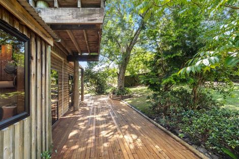 Photo of property in 58 D'oyly Drive, Stanmore Bay, Whangaparaoa, 0932