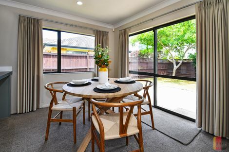 Photo of property in 22 Croftview Road, Wattle Downs, Auckland, 2103