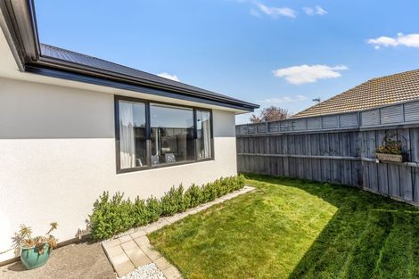 Photo of property in 414 Bower Avenue, Parklands, Christchurch, 8083
