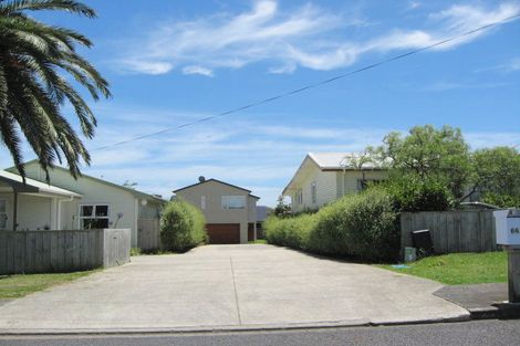 Photo of property in 64b Wharf Road, Clarks Beach, Pukekohe, 2679
