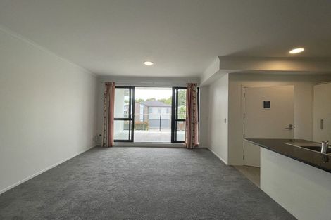 Photo of property in 4/11 Carlos Drive, Flat Bush, Auckland, 2016