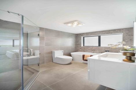 Photo of property in 12 Korowhiti Road, Clarks Beach, 2122