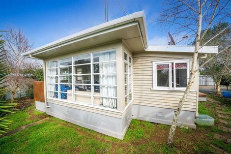 Photo of property in 30a Holland Street, Pukekohe, 2120