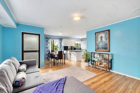 Photo of property in 2/12 Cameron Place, Ranui, Auckland, 0612