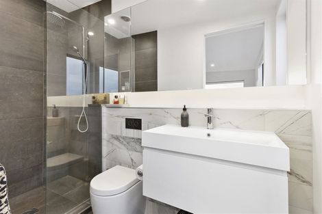 Photo of property in Sugar Lane Apartments, 11/31 Rawene Road, Birkenhead, Auckland, 0626