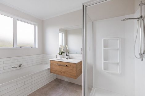 Photo of property in 66 Tabraham Crescent, Pyes Pa, Tauranga, 3112