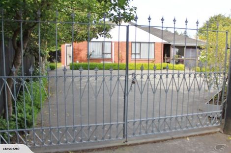 Photo of property in 2/46 Hollyford Avenue, Bryndwr, Christchurch, 8053