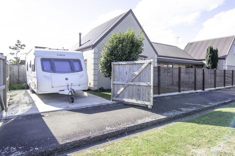 Photo of property in 41 Fitchett Street, Palmerston North, 4410