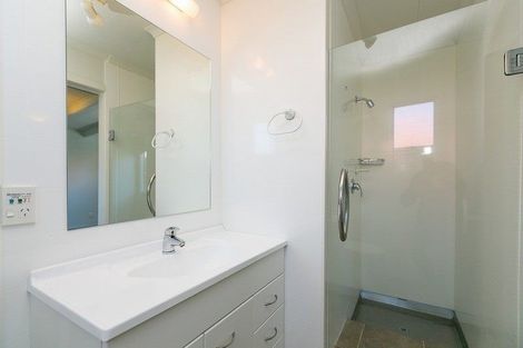 Photo of property in 10 Union Street, Merrilands, New Plymouth, 4312