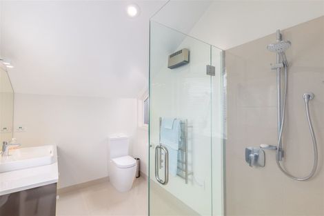 Photo of property in 40 Wai-iti Terrace, Burnside, Christchurch, 8052