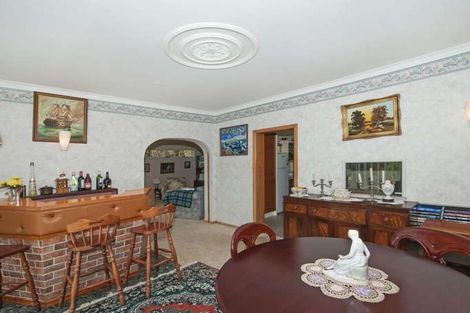 Photo of property in 229 Whites Line East, Waiwhetu, Lower Hutt, 5010