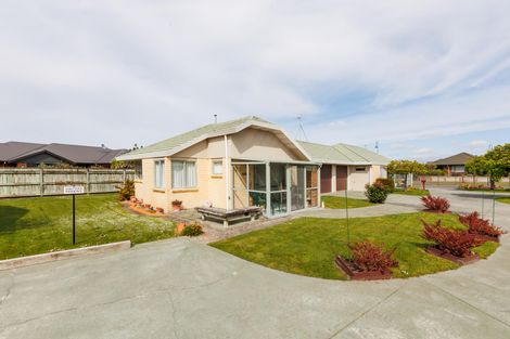 Photo of property in 4 Foxtail Fern, Kelvin Grove, Palmerston North, 4414