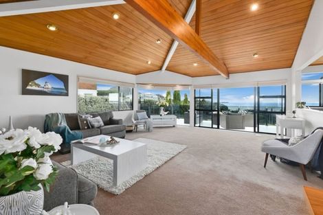 Photo of property in 18 Savoy Road, Orewa, 0931