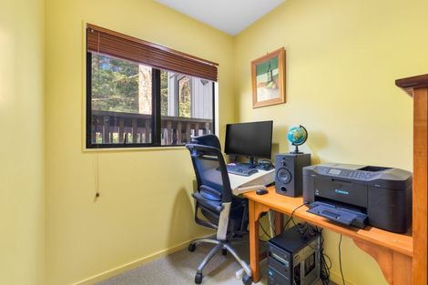 Photo of property in 43b Island Bay Road, Beach Haven, Auckland, 0626