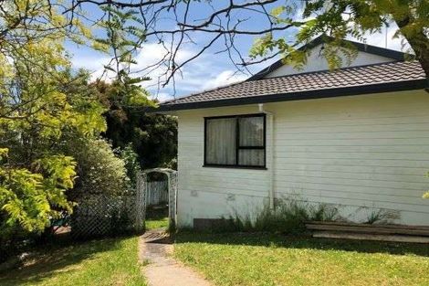 Photo of property in 16 Mallard Place, Unsworth Heights, Auckland, 0632