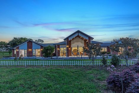 Photo of property in 73 Ashwood Avenue, Dairy Flat, Albany, 0792