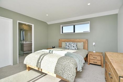 Photo of property in 3 Woodford Avenue, Woodend, 7610