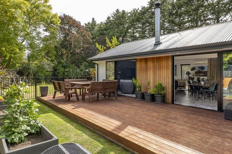 Photo of property in 21 Oakden Drive, Darfield, 7510