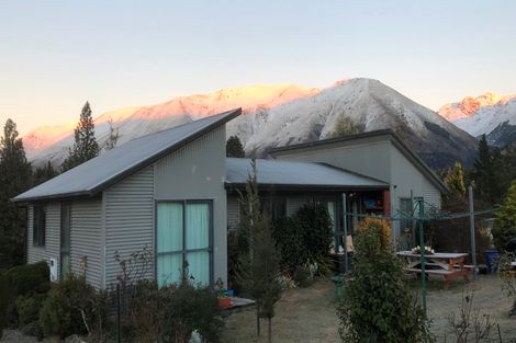 Photo of property in 76 Ohau Drive, Lake Ohau, Twizel, 9412