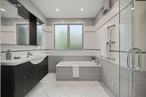 Photo of property in 1 Rapley Close, Arrow Junction, Queenstown, 9371