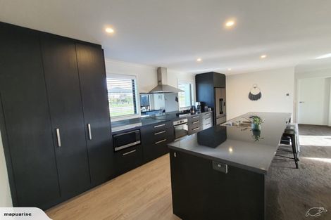 Photo of property in 4 Les Wakefield Road, Mapua, 7005