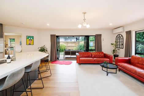 Photo of property in 5 Pastoral Lane, Hokowhitu, Palmerston North, 4410